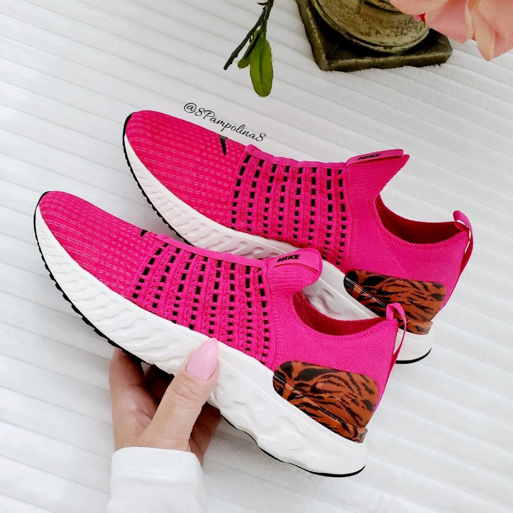 Nike React Phantom Run Flyknit 2 Sneaker Shoe
